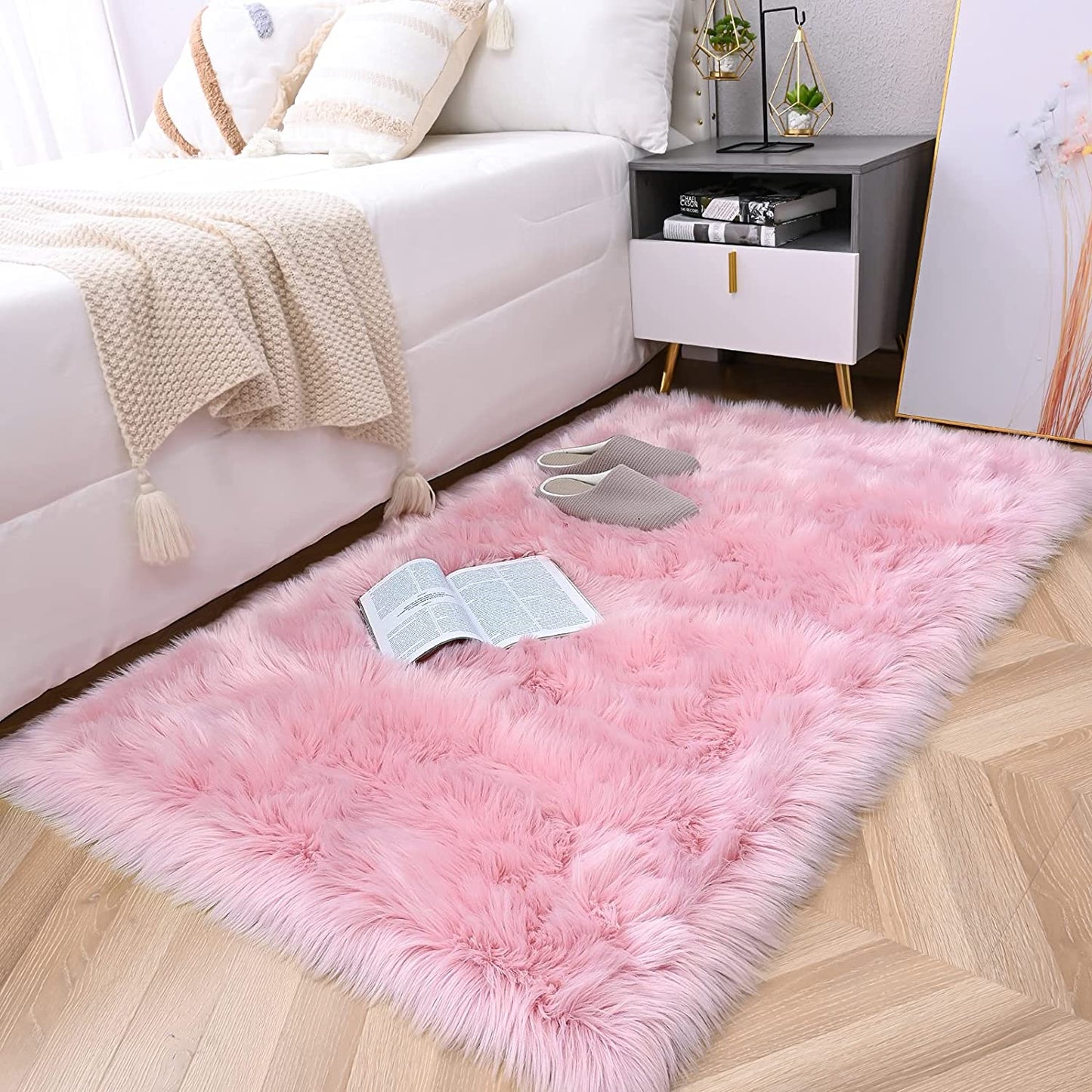 Soft Faux Fur Fluffy Area Rug, Luxury Fuzzy Sheepskin Carpet Rugs for Bedroom Living Room, Shaggy Silky Plush Carpet Bedside Rug Floor Mat, 2Ft X 4Ft, Pink